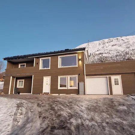 Lägenhet Newly Built With Parking